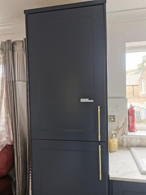 Modern 2 Bedroom Flat By Dover Port, Castle& Sea! Экстерьер фото